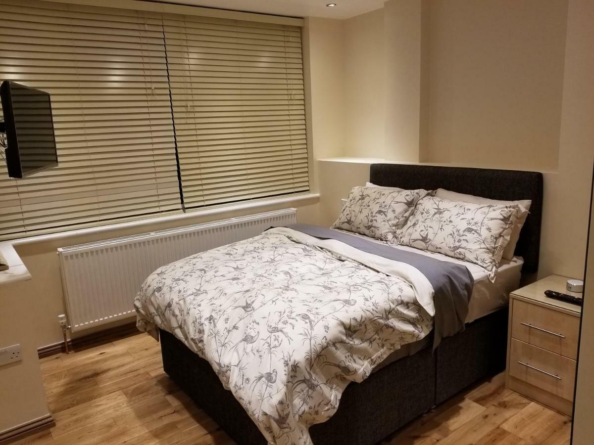 London Luxury Apartments 1Min Walk From Underground, With Free Parking Free Wifi Extérieur photo